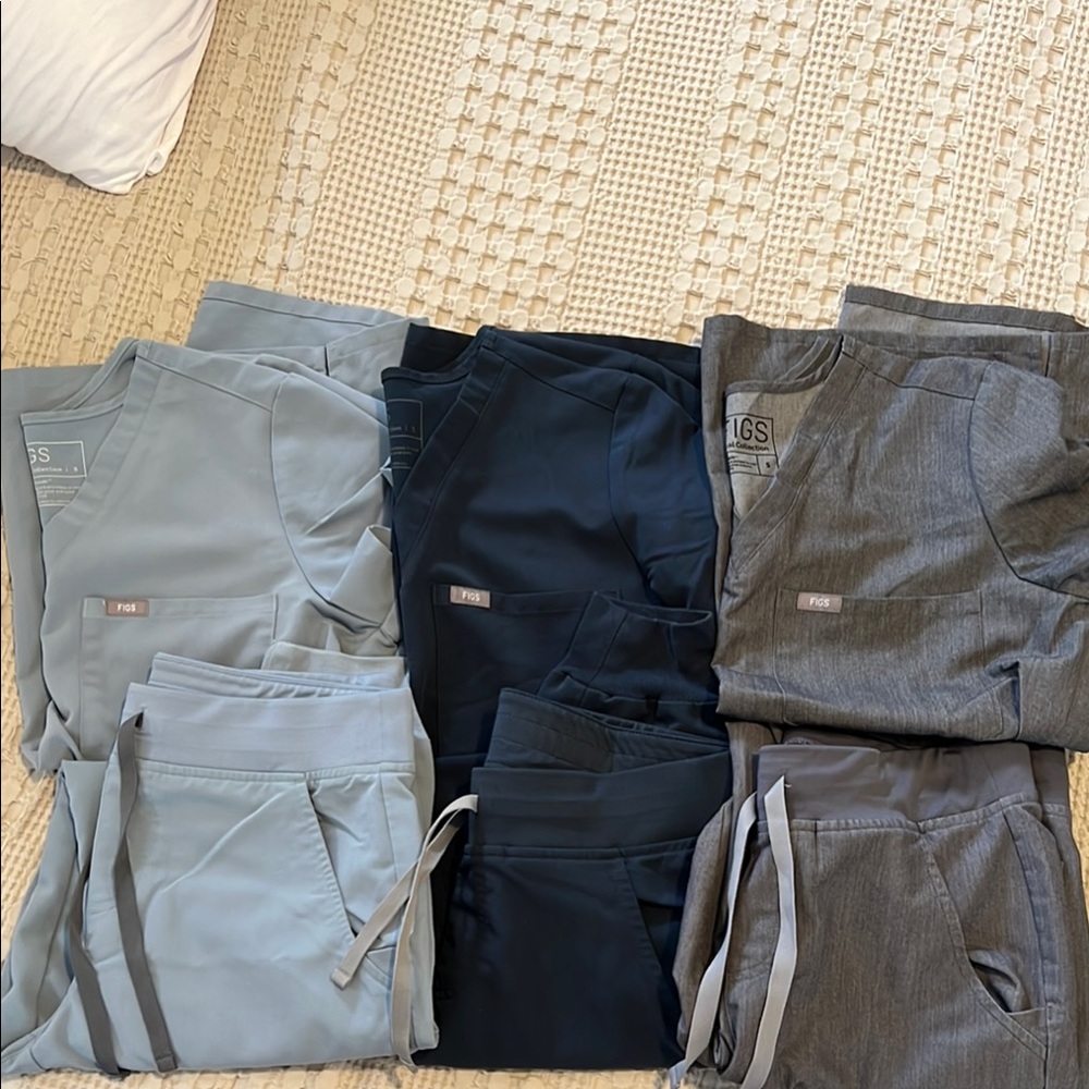 Figs Women's Pants & Jumpsuits in Blue and Gray